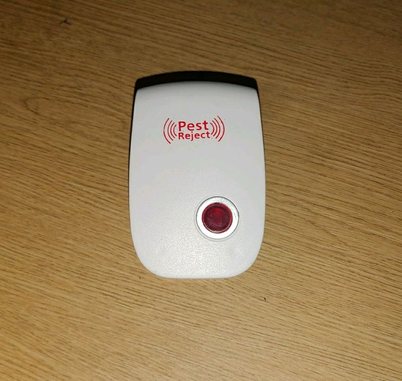 Pest Reject Ultrasonic PestRepeller Mosquito Kills