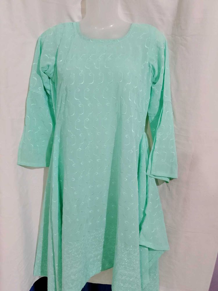 Green Kaftan Kurti With Cutting Sleeves