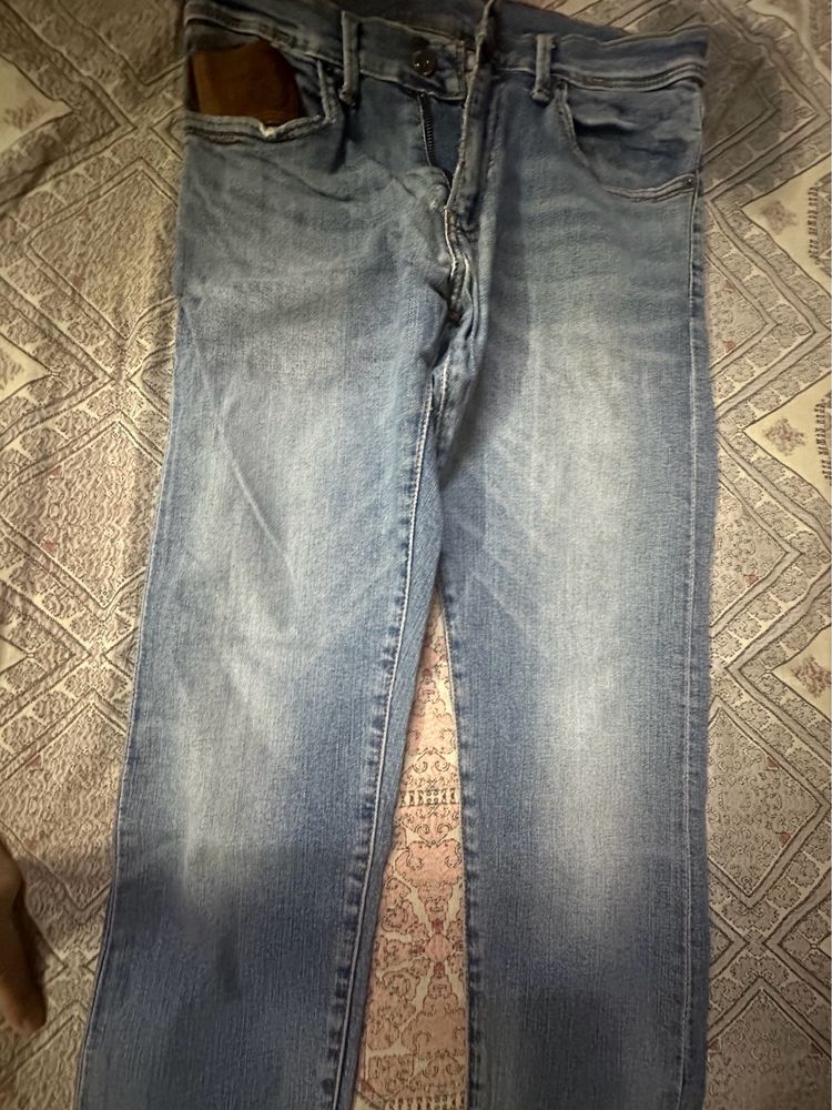 Levis Light Blue Jeans