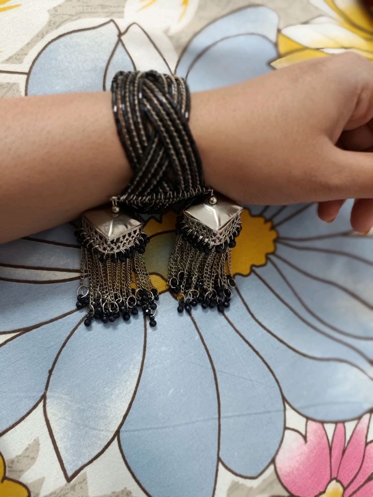 Black Cute Bracelet 🖤