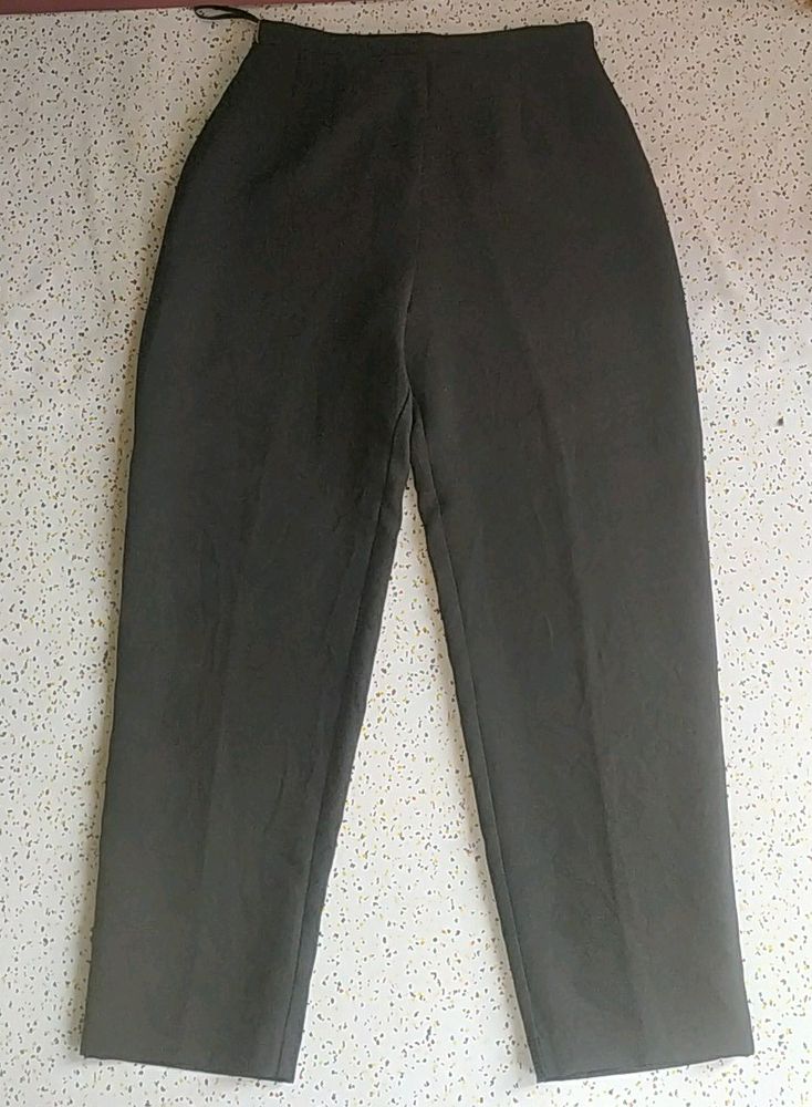 Women-Black Trousers