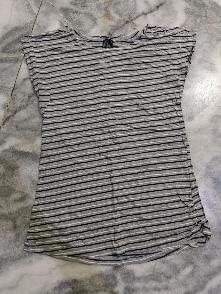 Grey , Black and White Lining T-shirt