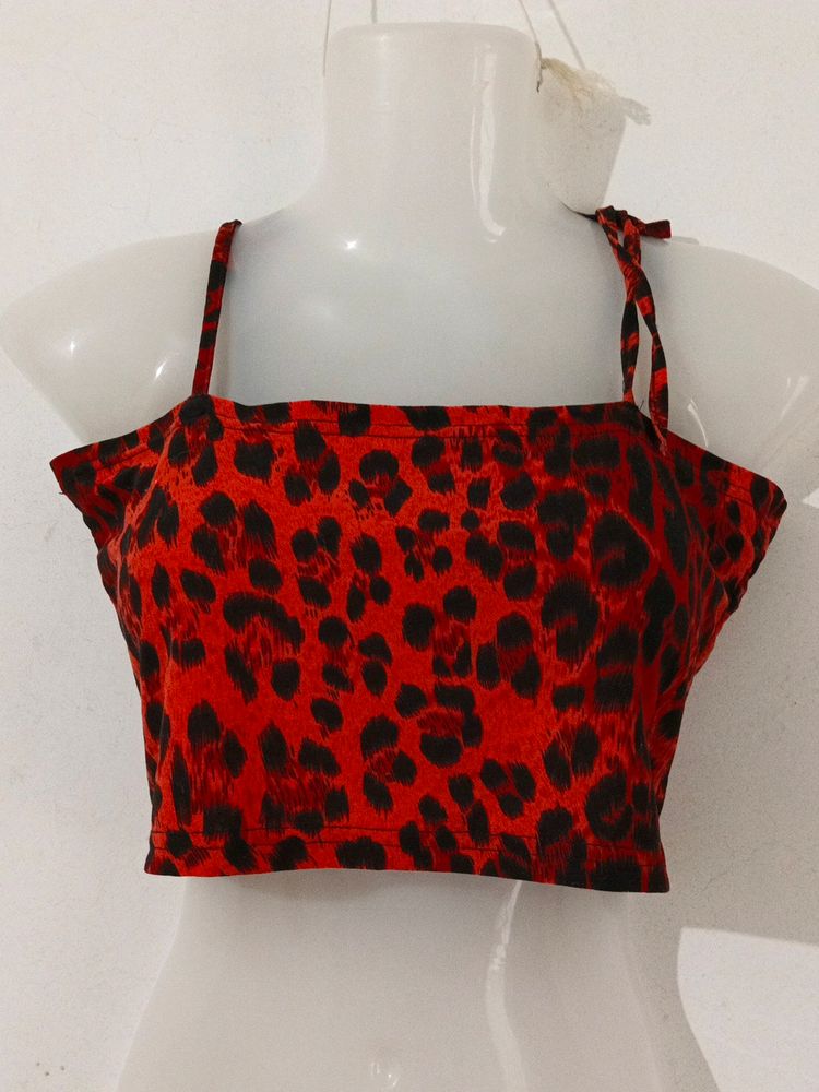 LEOPARD PRINT CROP TOP