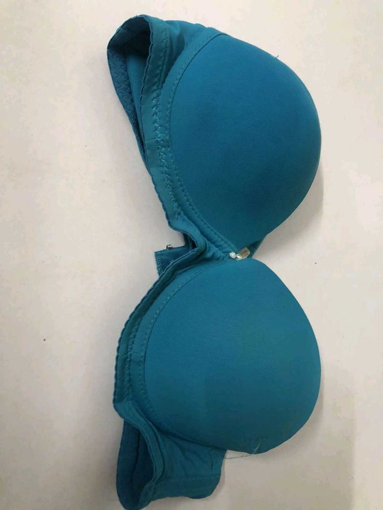 Bra without strip