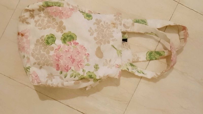 Floral Cloth Handbag