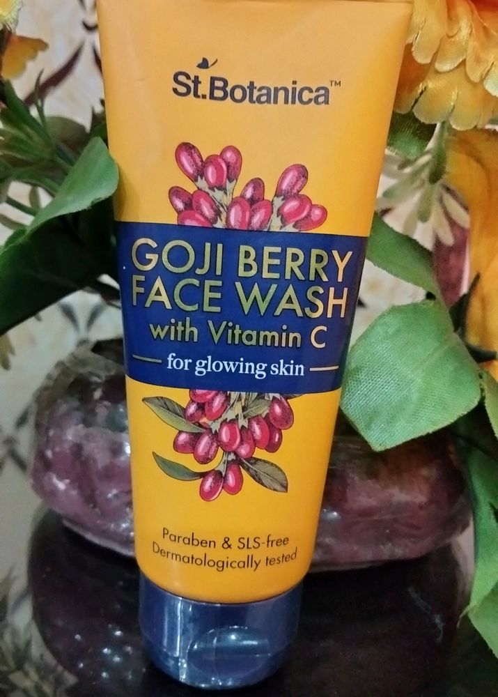 Goji Berry Face Wash With Vitamin C