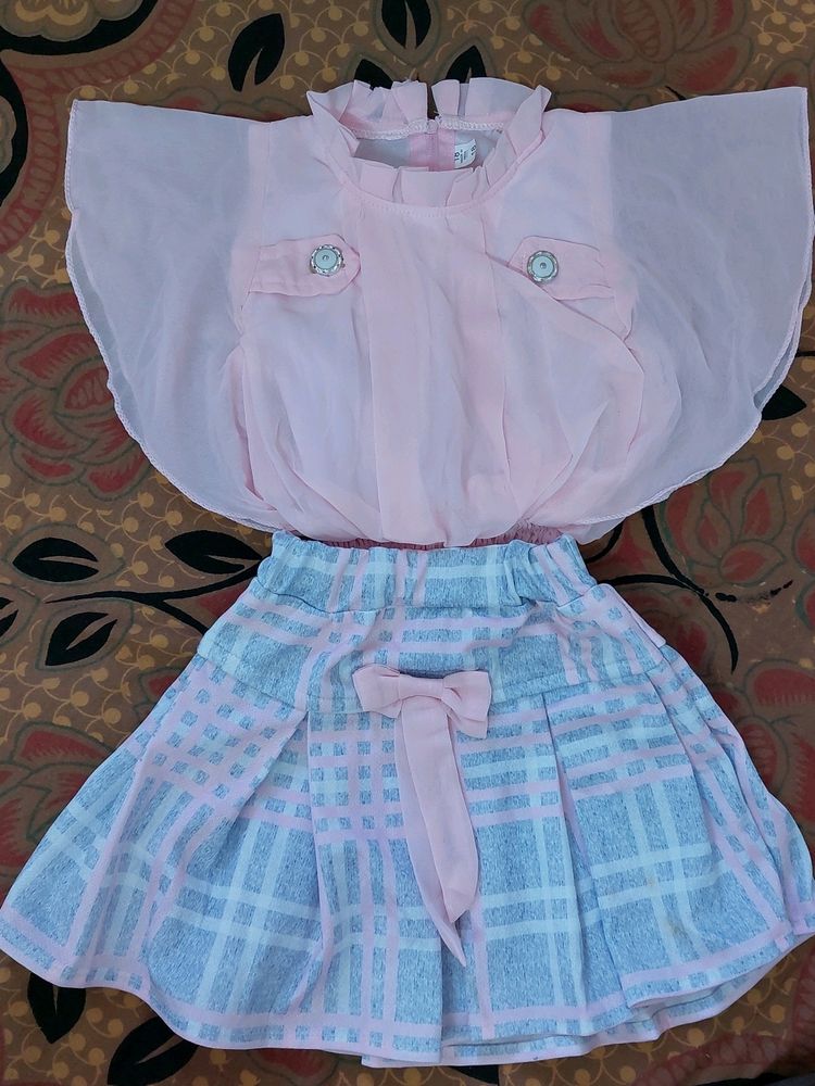 Cute Top And Skirt Set For Baby Girl
