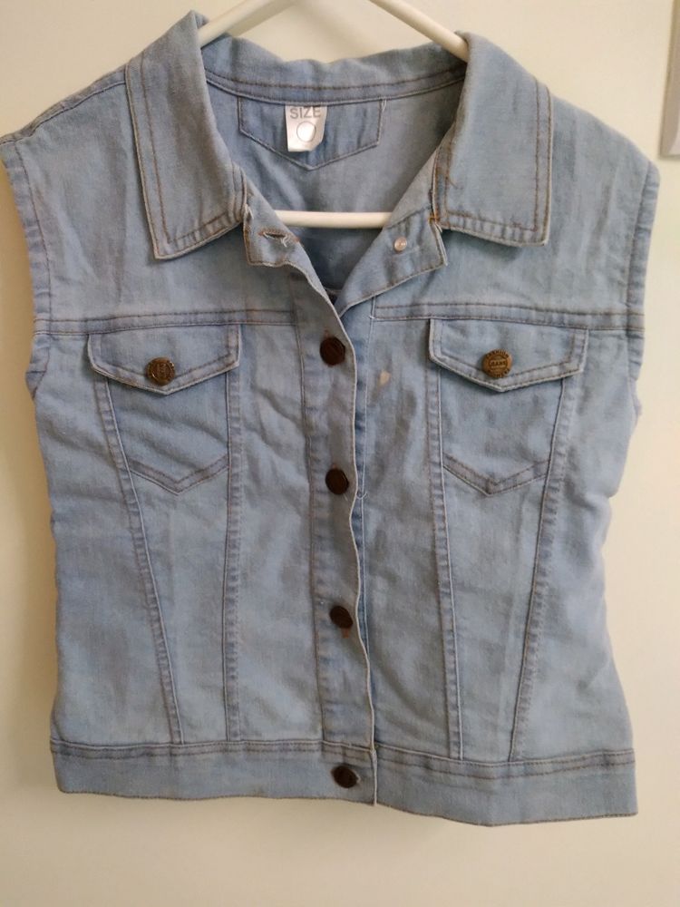 Light Blue Jean Coat ( Sleeveless)