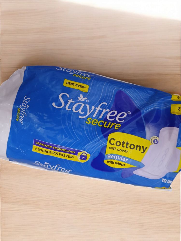 Sanitary pads stayfree 11 units (New)