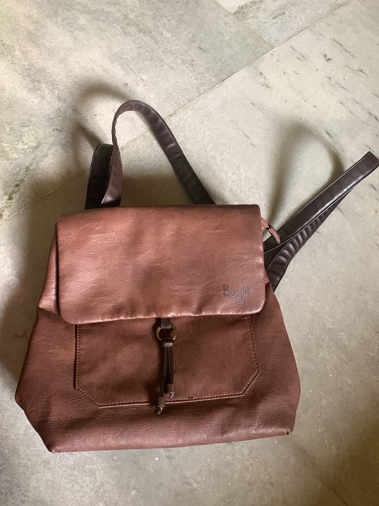 Leather Bag(sling+backpack)