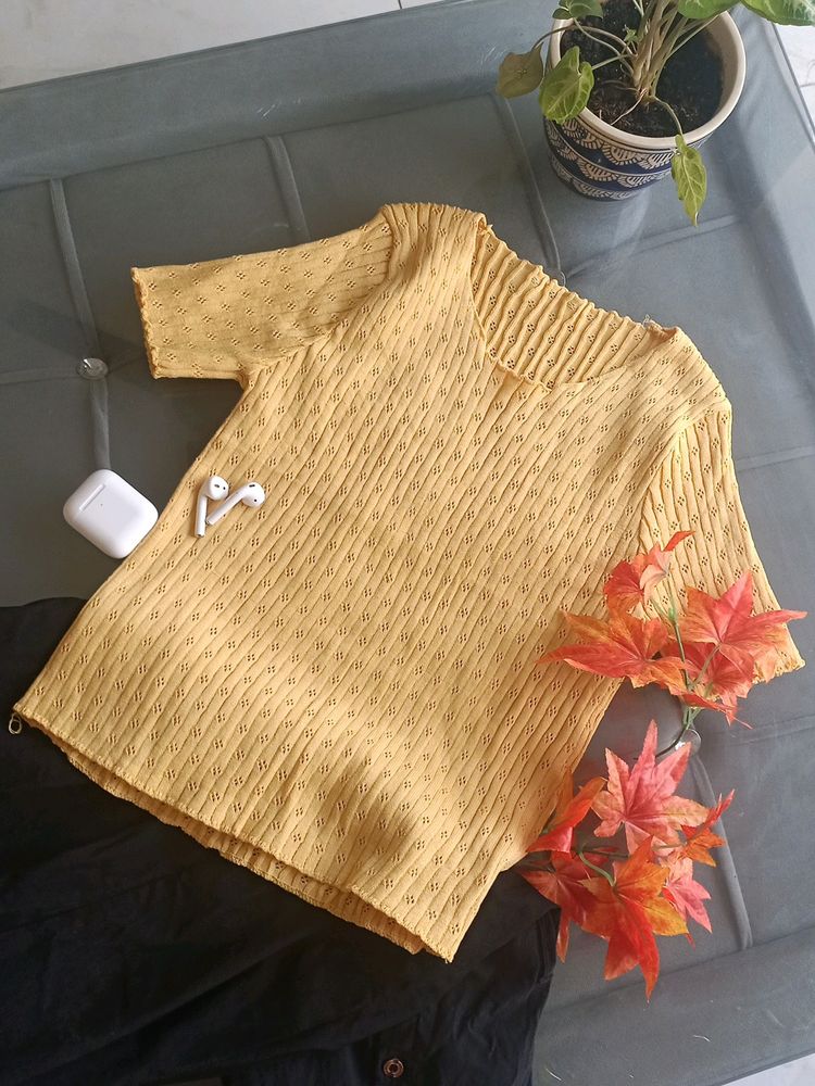 Cool Yellowish Top