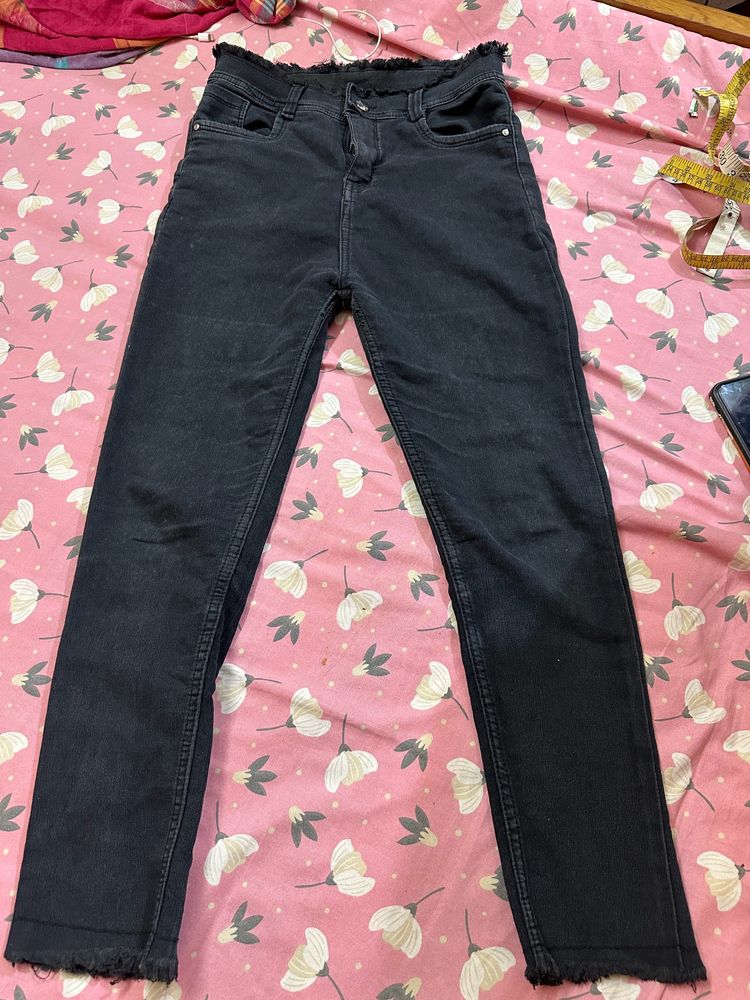 WOMEN BLACK JEANS