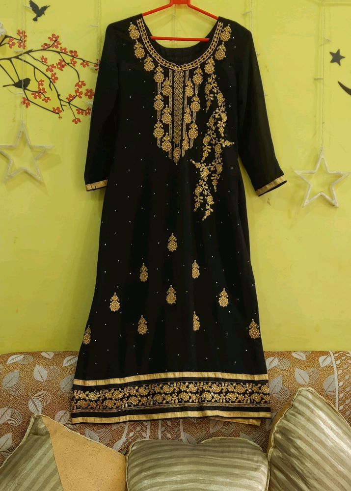 Embroidered Kurta🖤