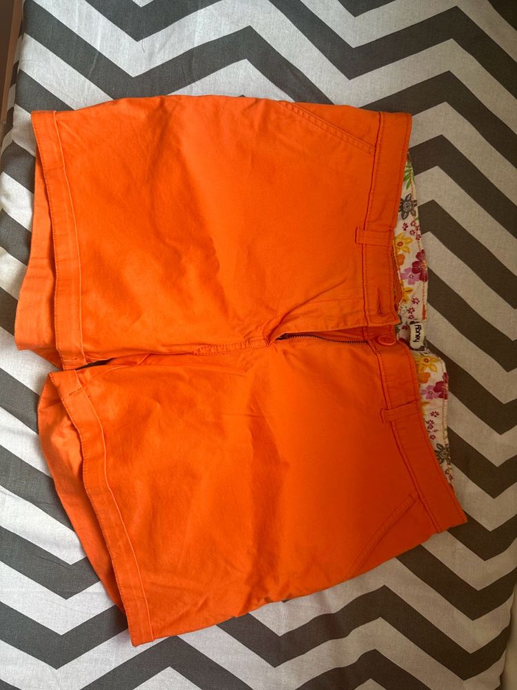 Rarely worn 34 Size Bright orange Shorts