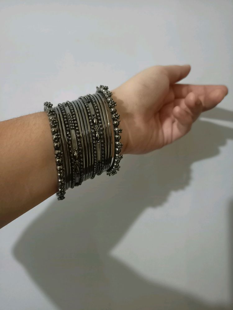 Alluring Silver Bangles