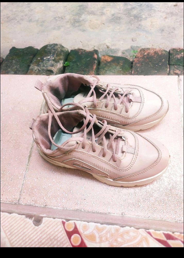 Peach 🌸Sneakers For Women