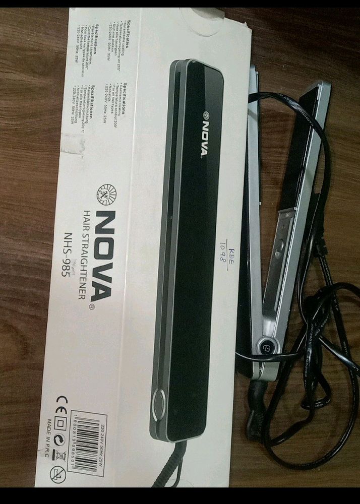 Nova Hair Straightener