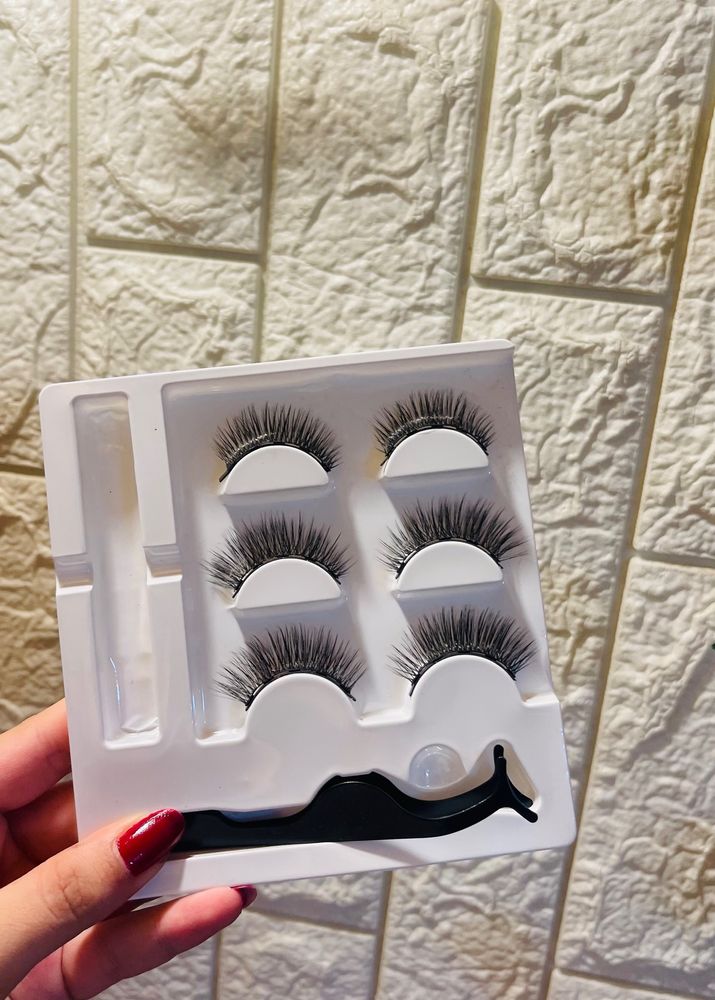 3pair Of Eye Lashes