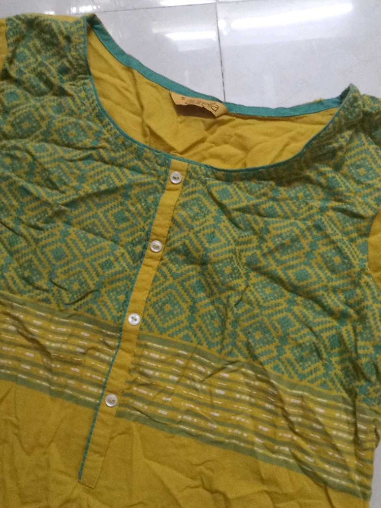 Short Kurti