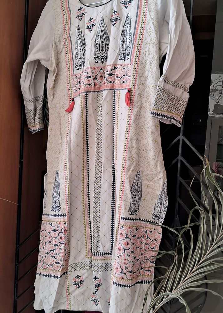 Stylish Off- White Printed Kurta