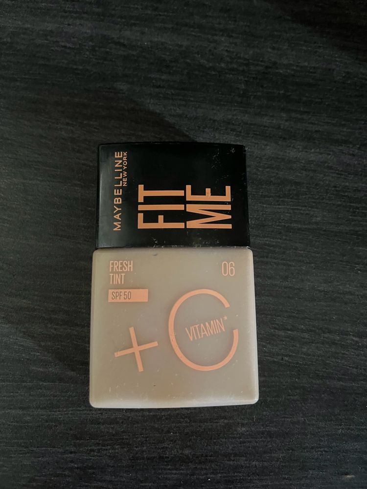 Seal Pack Maybelline Foundation