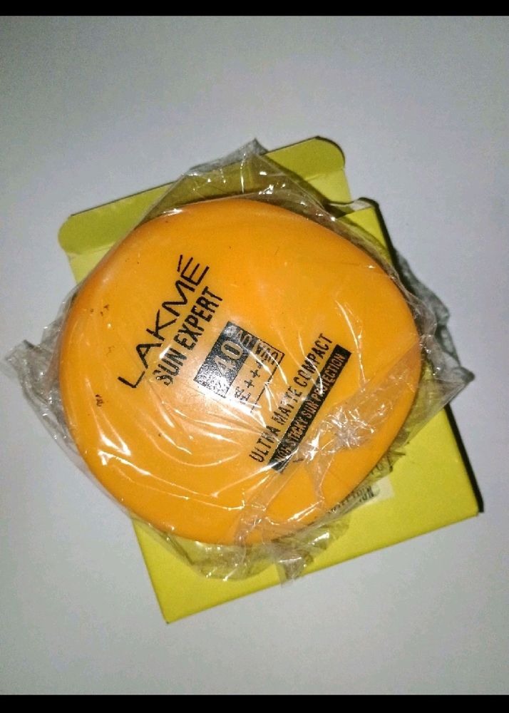 Lakme Compact Powder