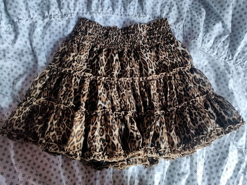 LEOPARD PRINT SKIRT