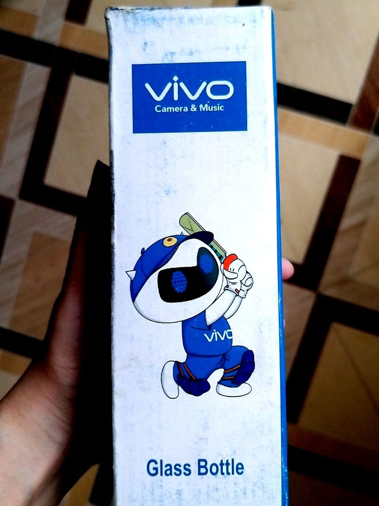 New Vivo Company Glass Bottle