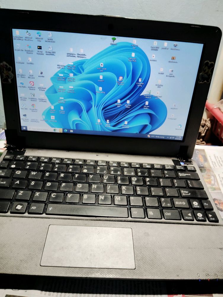 Asus 1015e Mini Laptop Used Working