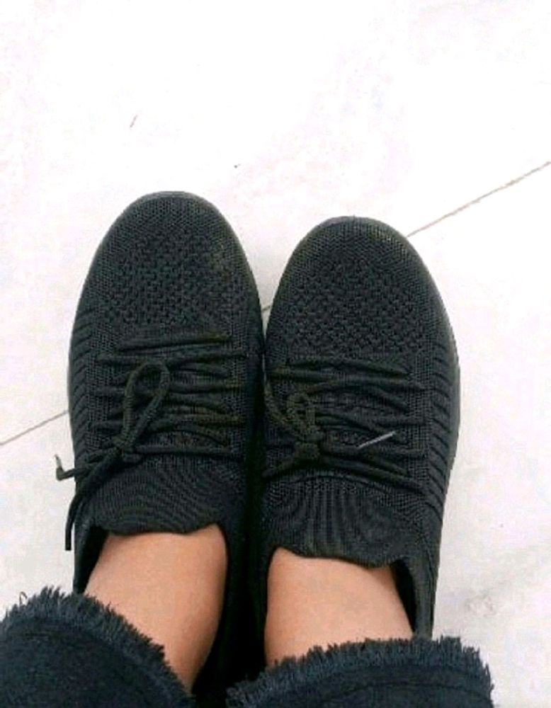 Black Shoes