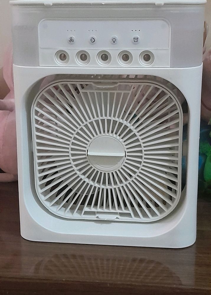 Portable Fan With Wet Air