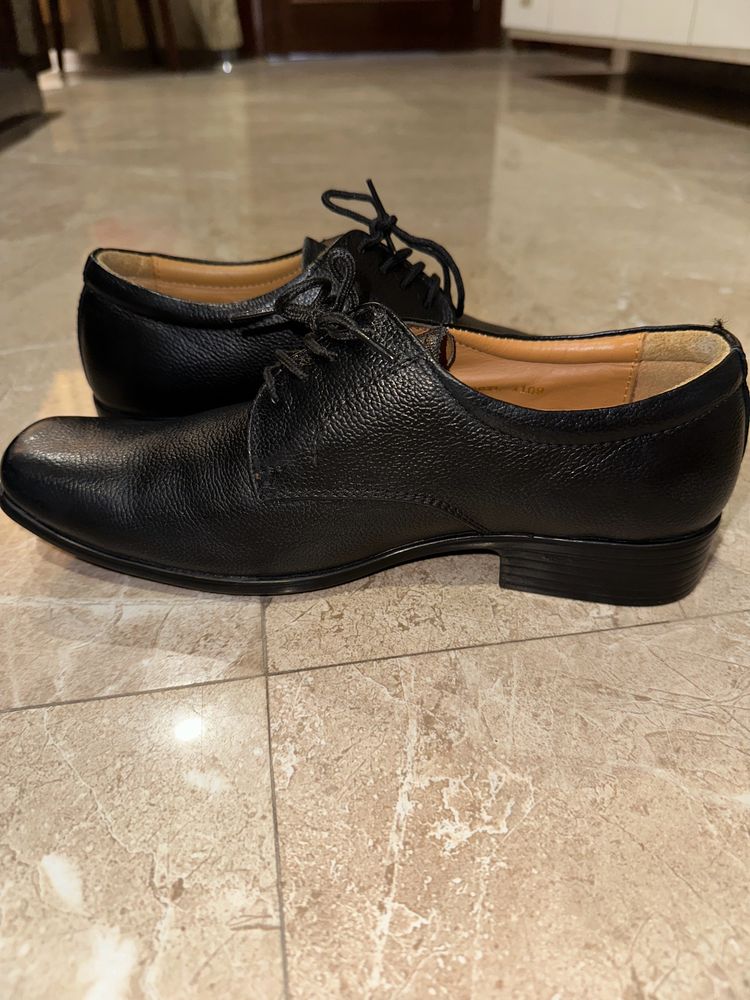 Black Formal Shoes !