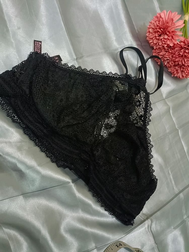 Victoria Secret Brassiere