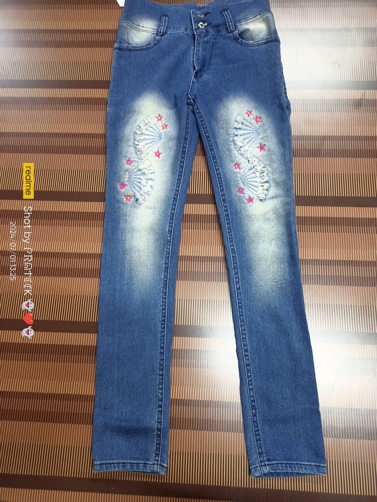 (N-11) 26 Size Slim Fit Denim Jeans