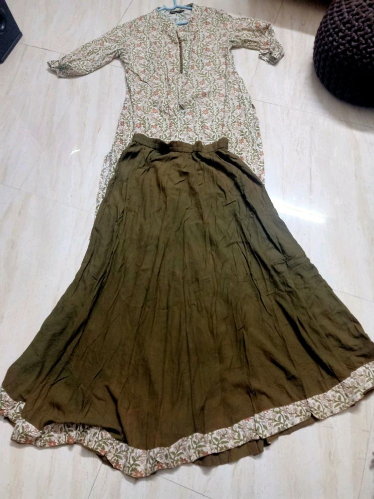 Women's Kurti And Fanny Skirt