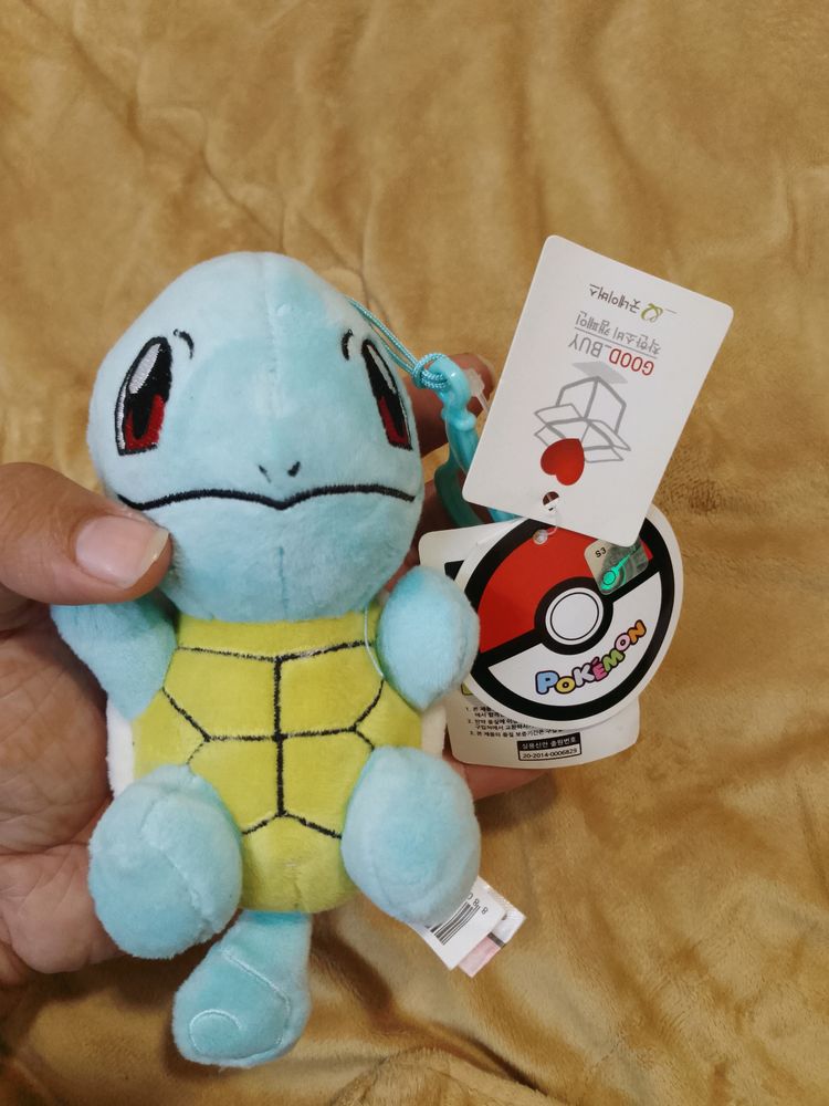 Pokemon squirtle plushie wid keyring