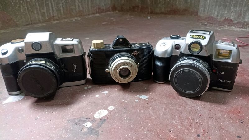 3 Pis Camera Good Condition Only 4000