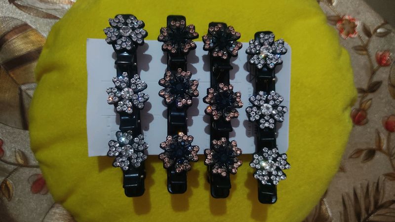 Combo Of 4 Korean Hairclips