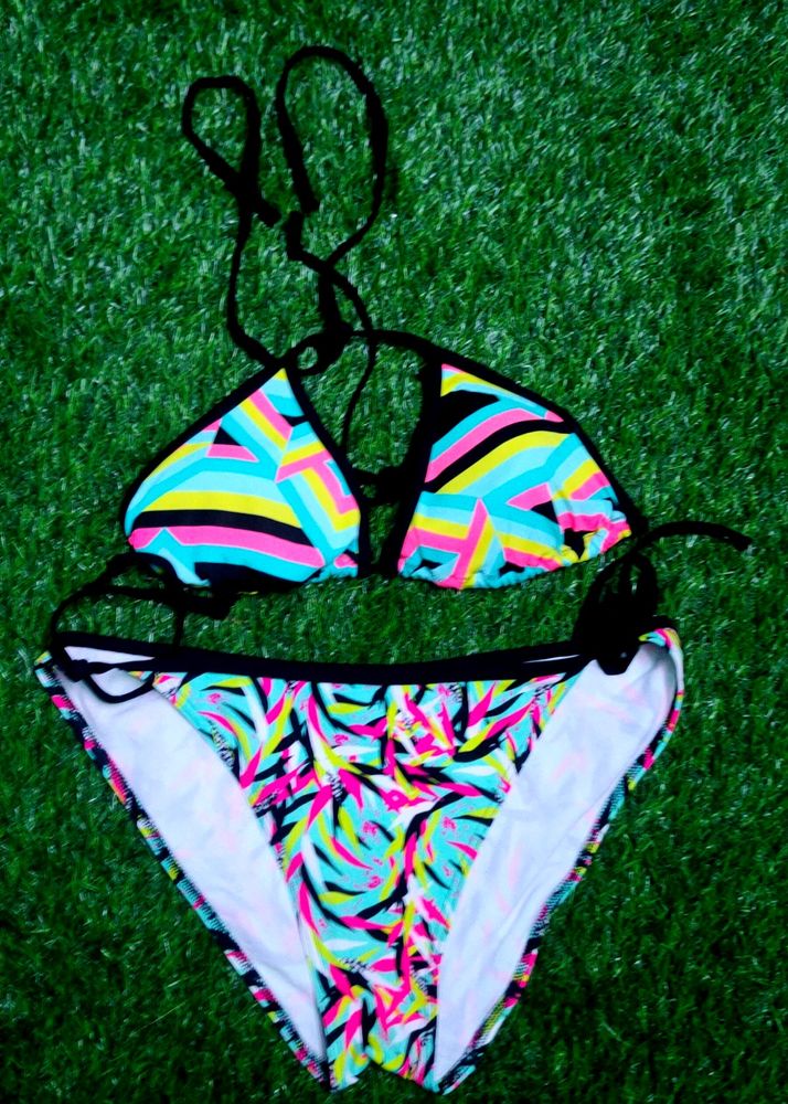 Beautiful Swimming Bra...❣️