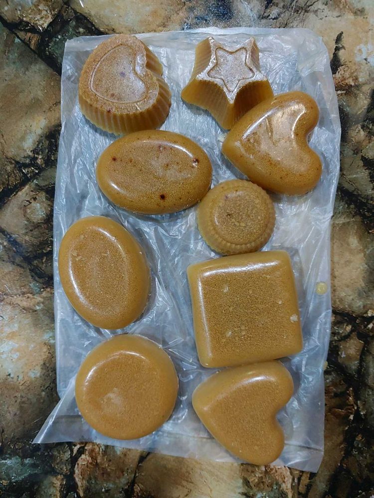 Herbal Soaps For Naturally Cleansing&Glowing