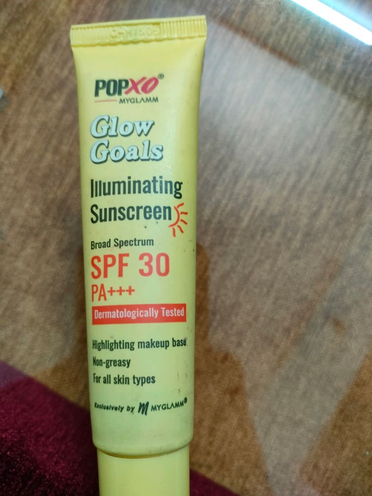 POPXO Myglamm Illuminating Sunscreen Spf 30 PA+++