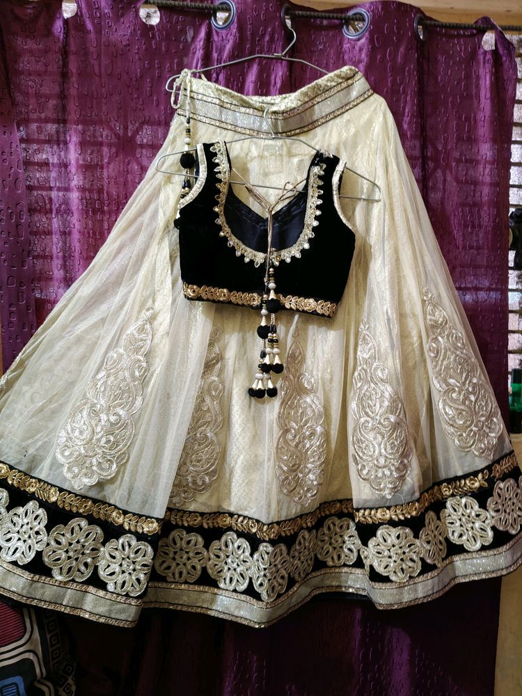 Sirf 1000 Me Heavy Lehnga Fix Rate