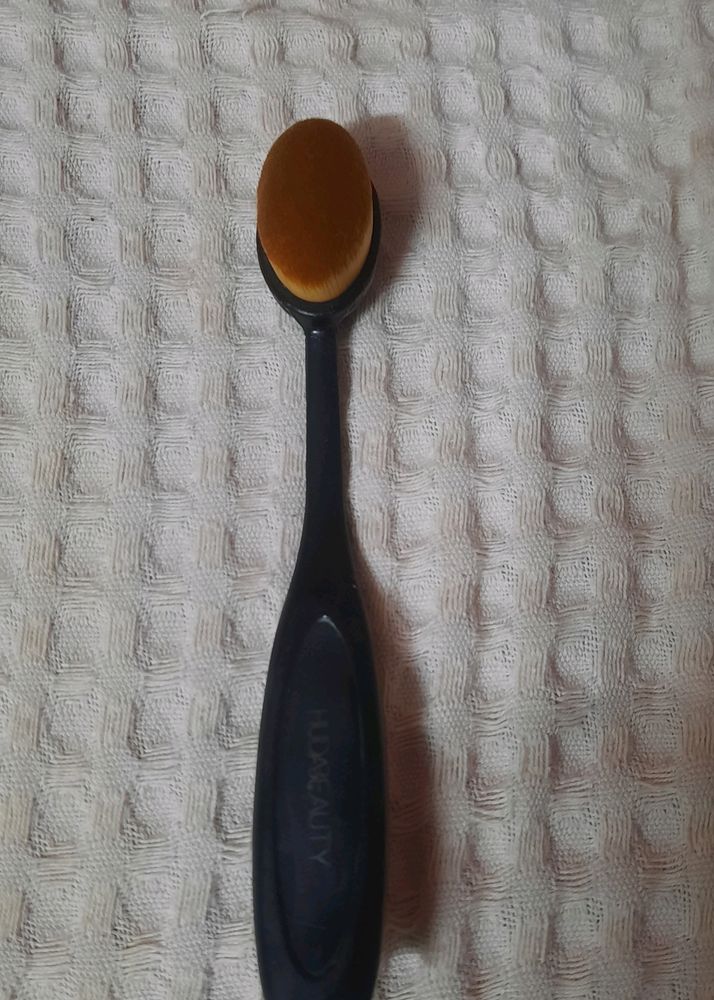 Foundation Brush