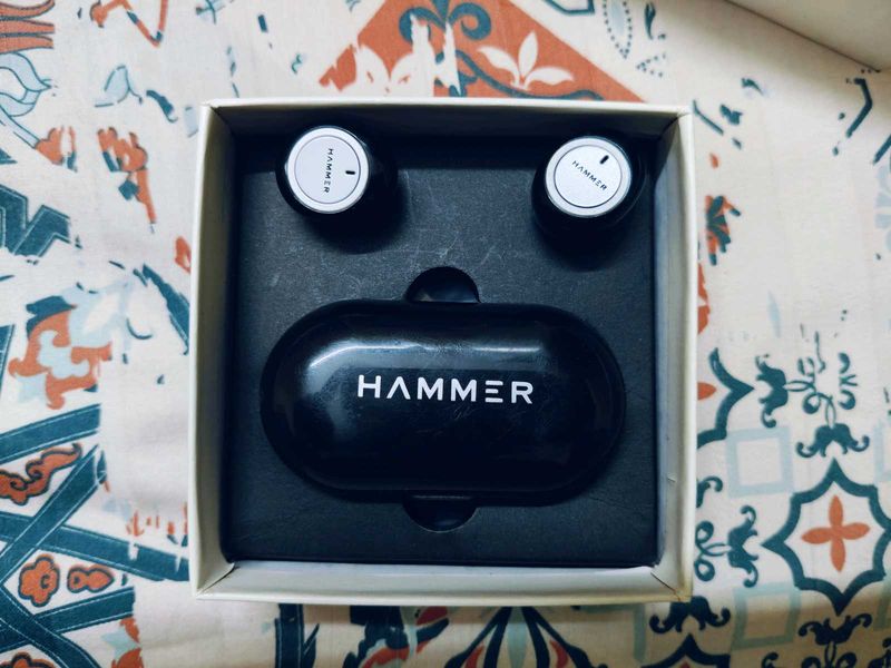 Hammer Airflow Buds( Only 2 Months Old)