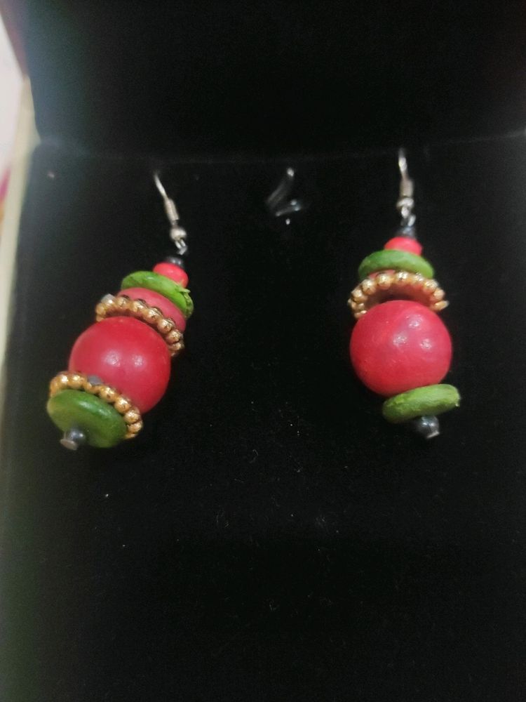 Jhumkis