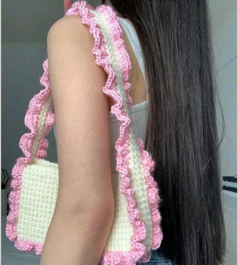 Crochet Ruffle 🩷 Shoulder Bag