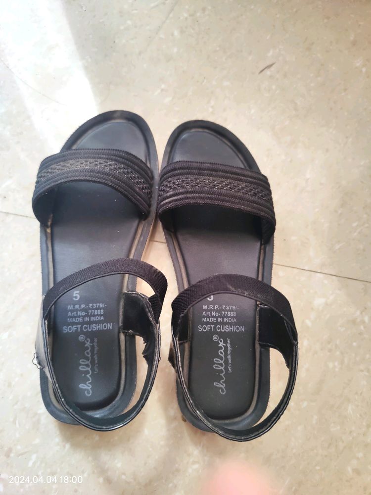 Black Flat Sandals