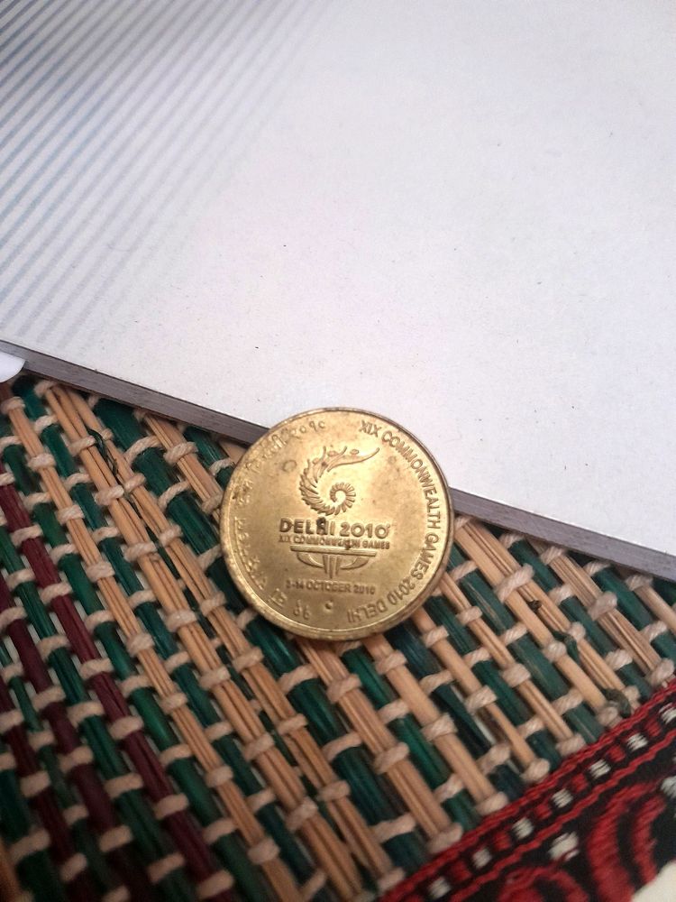 2010 Delhi Commonwealth 5 Rs Coin