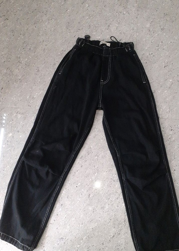 Max Black Baggy Parachute Jean's