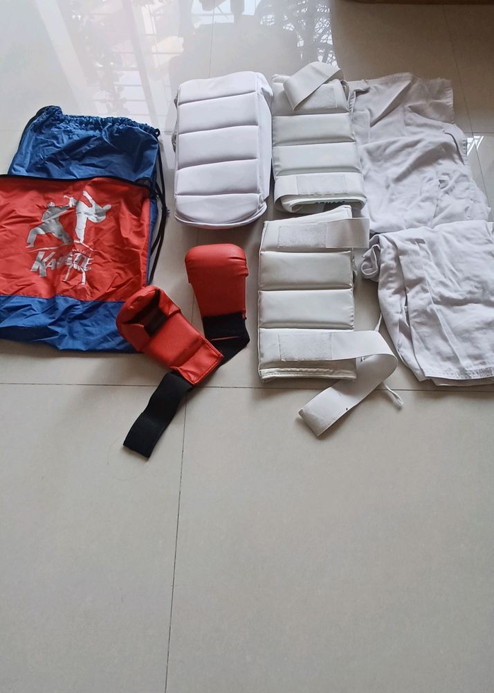 Karate Kit For Kids With All Guards And Gloves